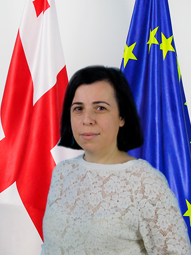 თინათინ გიორხელიძე