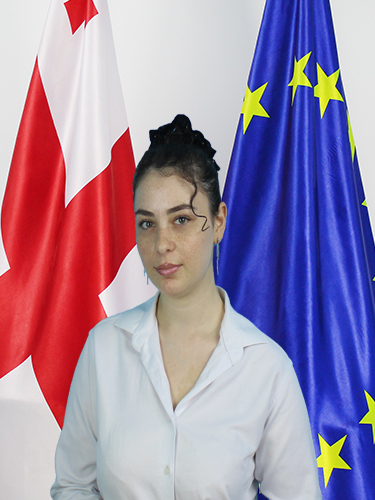 ინდირა თოდაძე